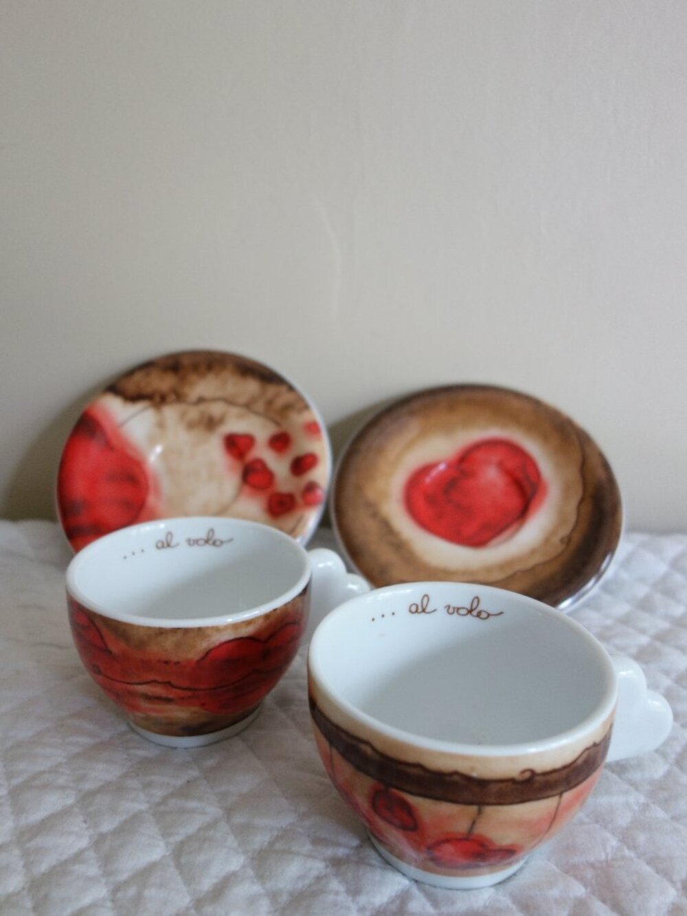 Set of 2 THUN (Italy) Al Vola Heart Coffee Cups and Saucers